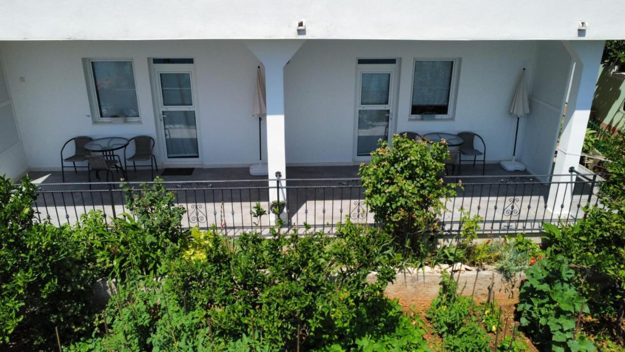 Apartmani Skalinada Marina Exterior foto